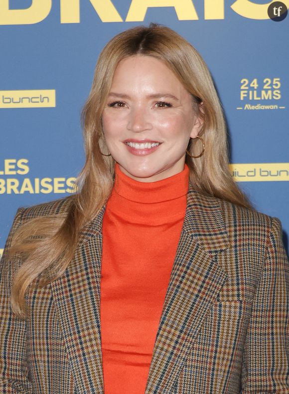 "Je me souviens de Sharon Stone dans Basic Instinct, qui exerçait son pouvoir sur les hommes en écartant les jambes ! Ce n’est pas parce qu’on est une femme à la féminité exacerbée qu’on perd ses droits, sa dignité, et qu’on se soumet à l’homme pour autant. On a dépassé depuis longtemps le statut d’objet sexuel, alors pourquoi ne pas en devenir un si on en a envie ?"