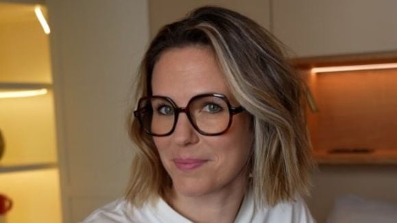 "Je mets mon téléphone dans un placard" : Lorie partage ses tips et secrets pour des vacances réussies