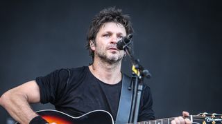 "Enfin", "Il n'aurait jamais dû sortir de prison" : Bertrand Cantat de nouveau face à la justice, le Parquet rouvre l'enquête sur la mort controversée de son ex femme