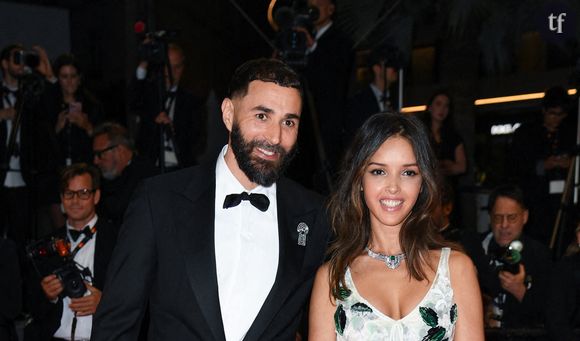 "C'est sa fille", "elle fait très jeune" : Karim Benzema officialise avec sa petite-amie sur le tapis rouge de Cannes... Et le couple se fait critiquer
