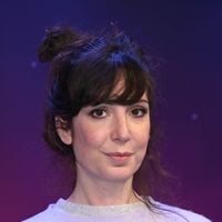 "Ca sent la m*rde, le caca" : ce tacle réjouissant en plein spectacle de Nora Hamzawi à un célèbre humoriste accusé de viols