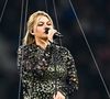 "Tu as vachement maigri", "tu n'as pas l'air heureuse" : Louane inquiète ses fans sur une nouvelle photo