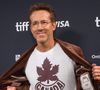 Ryan Reynolds “odieux” avec un enfant sur le tapis rouge du TIFF, la vidéo fait un énorme bad buzz
