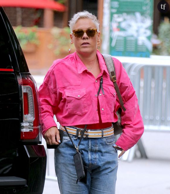 Lifting, augmentation mammaire, interventions faciales, opérations délicates aux jambes ? Rien de tout cela. L'interprète, connue pour ses prises de position très féministes, explique tout. On l'écoute.