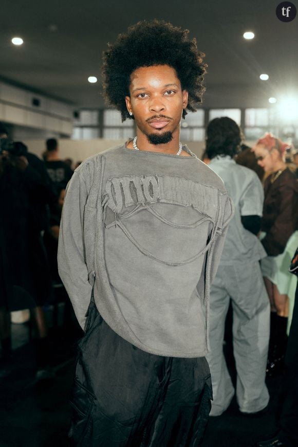 David Anthony Burke, alias D4VD assiste au défilé Ottolinger Womenswear Automne/Hiver 2025-2026 dans le cadre de la semaine de la mode à Paris au 13 rue de Santeuil le 9 mars 2025 à Paris, France. Photo by Alexis Jumeau/ABACAPRESS.COM