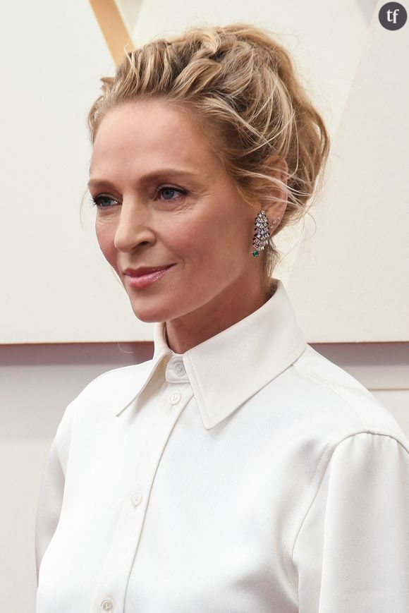 "Il voulait que je dévoile toujours plus mon corps !" : Uma Thurman dénonce l'attitude de ce cinéaste alors qu'elle n'avait que 20 ans