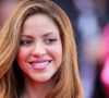"Le look le plus culte et glamour" : Shakira rivalise ouvertement avec le sex symbol Sydney Sweeney en arborant une tenue très emblématique