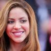 "Le look le plus culte et glamour" : Shakira rivalise ouvertement avec le sex symbol Sydney Sweeney en arborant une tenue très emblématique