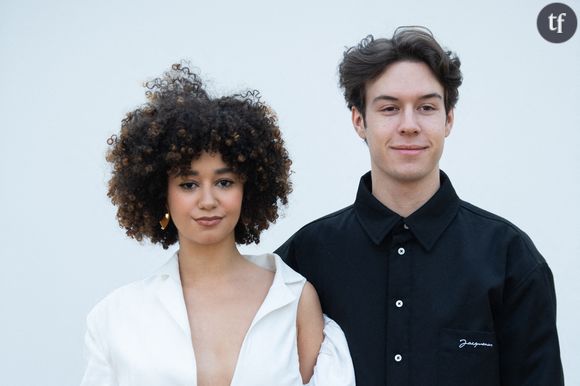 Lena Mahfouf et Seb la Frite assistent au défilé de mode Les Sculptures Jacquemus à la Fondation Maeght, à Saint-Paul-De-Vence, France, le 29 janvier 2024. Photo par Aurore Marechal/ABACAPRESS.COM