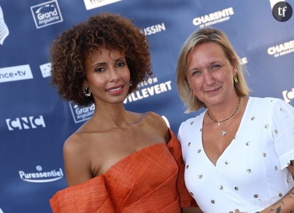 Sonia Rolland a dialogué avec Maitena Biraben pour le média féministe de cette dernière, Mesdames Media, à propos de l'âge, de la vieillesse. Mais cet échange a suscité quelques remarques plutôt hors propos de la part du public. A savoir ? Des "réflexions" (le mot est fort) visant directement... Les cheveux de Sonia Rolland. Oui oui, les tifs de l'ex Miss.