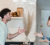 Néanmoins, pour beaucoup, se mettre en couple est aussi synonyme de partage égalitaire des dépenses et ce sans nécessairement prendre en compte les différences de salaire, le poids de la charge contraceptive ou même de la charge des tâches domestiques et de l’éducation des enfants.
