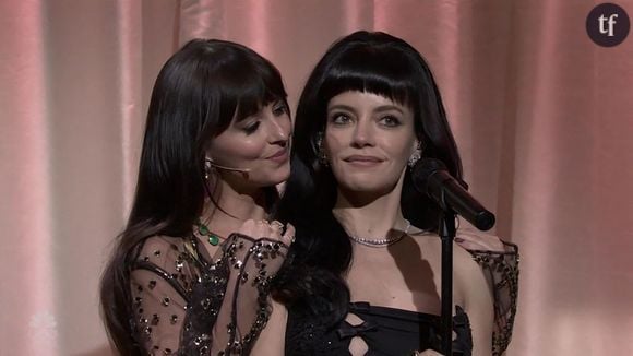 La star hollywoodienne Dakota Johnson fait une apparition dans le Saturday Night Live