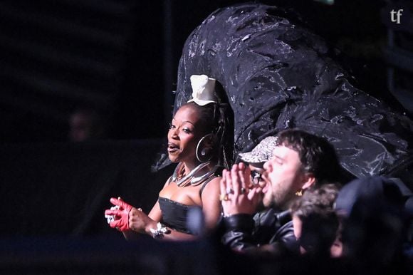 heodora, également surnommé "Boss Lady", rappeuse qui compte parmi les meilleures du moment, autrice d'un premier album passionnant et du mégatube "Kongolese sous BBL", n'est jamais la dernière pour dénoncer les violences patriarcales, sexistes, et conjugales.