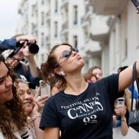 "Elle s'est fait refaire le nez" : Adèle Exarchopoulos s'amuse des rumeurs et dévoile l'opération qu'elle a subie