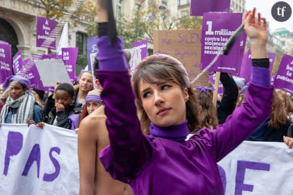 "Je ne suis pas humoriste !". Cette humoriste très controversée qualifiée tantôt de reine du cringe revient sur les polémiques liées à ses récentes chroniques sur France Inter. Et affirme que tout était réfléchi ainsi dès le début.