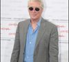 RICHARD GERE lui semble ne guère croire en cette uchronie : "À vrai dire, je ne pense pas que ça aurait fonctionné à l'époque. Voyez-vous, dans les années 80, on était à l'aise comme ça." Ah, les années 80 : plus patriarcales, plus insouciantes, plus décomplexées ! Forcément...