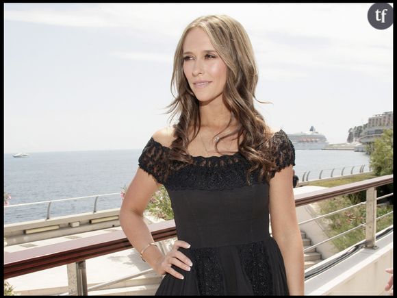 A 46 ans, celle qui s'affiche volontiers sans filtre et/ou makeup décide d'envoyer valser les âgistes de tout poil en revendiquant sa condition d'actrice quadra fière d'elle, de sa carrière et de son public... A travers un message très inspirant pour "toutes les mamans de ce monde".