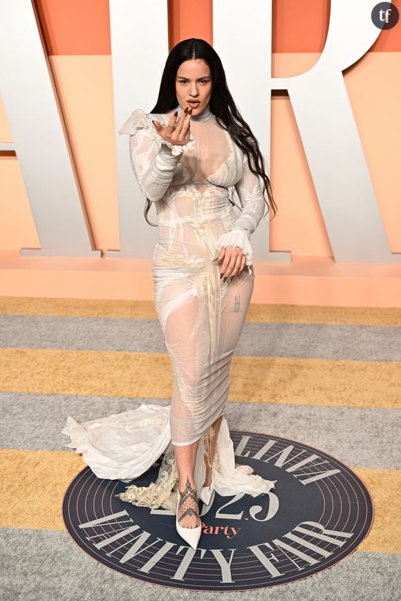 Kendall Jenner à la soirée Vanity Fair lors de la 97ème cérémonie des Oscars à Hollywood, le 2 mars, Charli XCX aux BRIT Awards 2025 à l'O2 Peninsula Square de Londres (où elle a triomphé en récoltant de nombreuses statuettes pour son phénoménal Brat)... Olivia Wilde et Rosalía lors de la même soirée Vanity Fair...