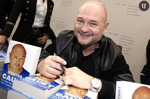 Suspendu d'antenne par NRJ12 après avoir été accusé de viol et d'agressions sexuelles par plusieurs femmes, l'animateur est vite revenu sur Europe 2.