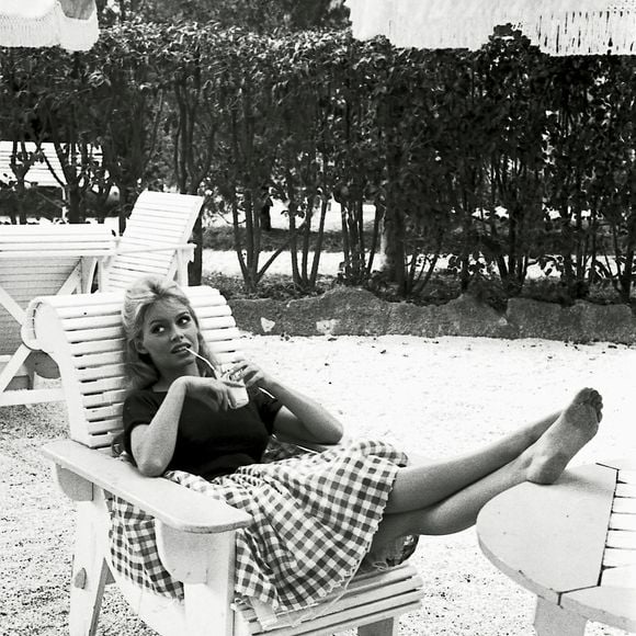 “Ma vie a été plusieurs vies” : ce que révèle ce documentaire inédit sur cette icône du cinéma français