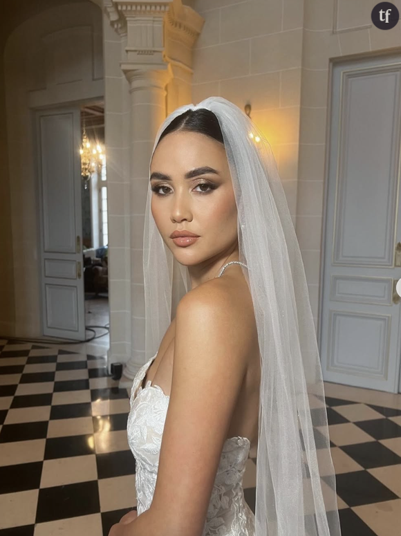 Un extrait de ses propos fait polémique et la jeune femme subit des remarques virulentes de la part des internautes.