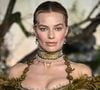 Mais pour cette occasion australienne, Margot Robbie a donc choisi un look plus moderne, issu de la collection Haute Couture Printemps 2026 de Chanel, marque dont elle est l’égérie.