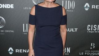 "Elle se déshabille, incroyable !" : Muriel Robin seins nus en pleine émission télé, les dessous de ces images "si uniques" enfin dévoilés