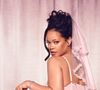 "Quel corps !" : plus sexy que jamais en mariée, Rihanna se dévoile en string et porte-jarretelle (et relance les rumeurs de fiançailles)