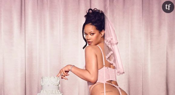 "Quel corps !" : plus sexy que jamais en mariée, Rihanna se dévoile en string et porte-jarretelle (et relance les rumeurs de fiançailles)