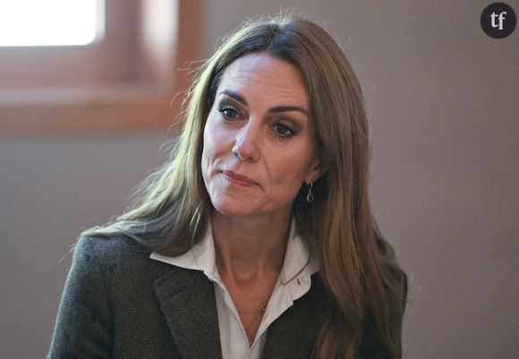 Kate Middleton est apparue avec une nouvelle couleur de cheveux, blonde, ce qui occasionne de nombreux commentaires sur les réseaux sociaux.