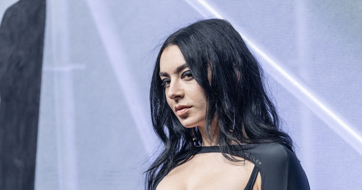 "C'est quoi cette tenue ?" : ce duo de chanteuses iconique scandalise les machos à Coachella lors de cette performance survoltée