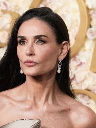 Aux Golden Globes, Demi Moore dénonce les diktats