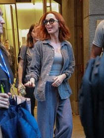 "Elle est méconnaissable" : cette grande actrice affiche un look "sidérant" sur le tapis rouge, ses fans sont très divisés