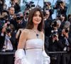 Actrice accomplie et égérie fashion, Anne Hathaway manie la mode aussi bien que son alter ego dans Le diable s'habille en Prada. Elle l'a encore démontrée en impressionnant la Toile lors d'un récent défilé...