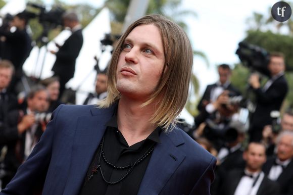 "Etranglement, menaces avec un parpaing sur son ex" : Le célèbre acteur américain Michael Pitt est accusé de violences sexuelles et physiques