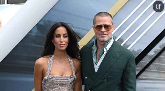 30 ans d'écart
Depuis plusieurs mois, ils multiplient les apparitions en amoureux, sur les tapis rouges et lors de sorties en concert ou au restaurant. Brad Pitt et Ines de Ramon semblent filer le parfait amour. L'Américaine de 32 ans a partagé la vie d’un autre acteur bien connu avant de devenir la compagne de Brad Pitt : Paul Wesley, héros de The Vampire Diaries. La relation entre Ines de Ramon et Brad Pitt ne devient officiellement publique qu’en juillet 2024, au Grand Prix de Grande-Bretagne. Et depuis, leur différence d'âge fait beaucoup parler. L'acteur de 61 ans a en effet 30 ans d'écart avec sa dulcinée.