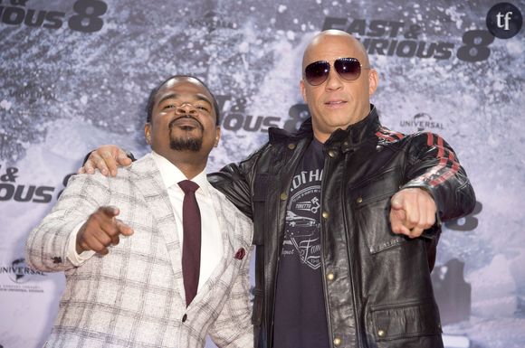 F. Gary Gray et Vin Diesel lors de la première du film "Fast & Furious 8" au cinéma CineStar IMAX à Berlin, Allemagne, le 4 avril 2017.