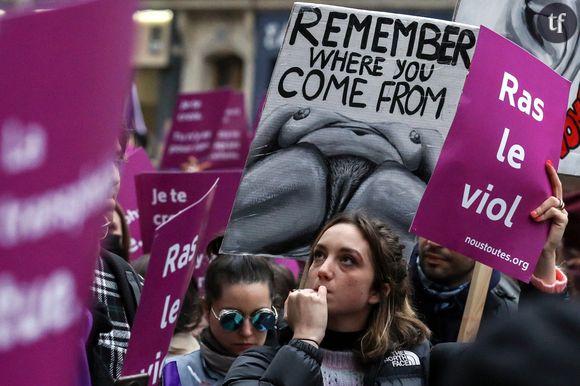 "Rappel : y a qu'un agresseur (ou une victime qui est dans le déni) pour défendre un agresseur", "c’est désolant parce qu’on vit dans une société où il préfère blâmer les victimes plutôt que punir les agresseurs", s'offusquent les internautes en ce début d'année 2025.