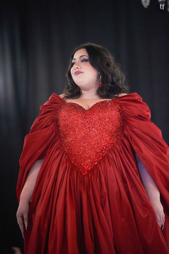 Tout cela, Virginie Grossat l'aborde non sans humour auprès de Sam Zirah dans une toute nouvelle interview de l'animateur-star de la téléréalité. L'interlocutrice commence par un témoignage : on lui a déjà conseillé de faire du X. Oui oui, de tourner dans des films pour adultes.