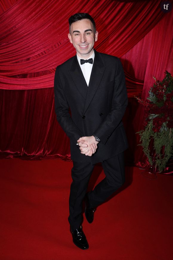 "Tu veux que je te su** ?" : Jordan de Luxe dérape sur l'émission TBT9 de Cyril Hanouna, les critiques fusent (vidéo)