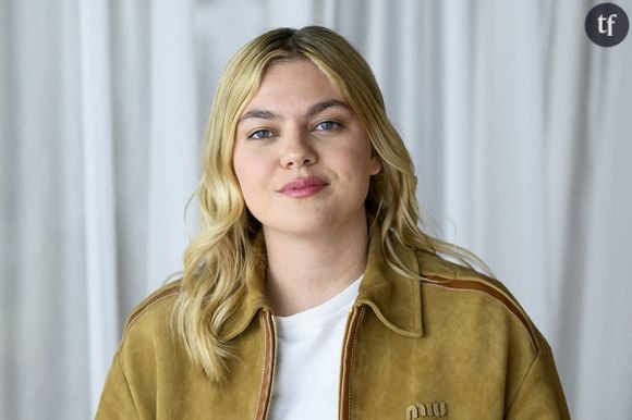 Une fois n’est pas coutume, le corps de Louane est analysé, scruté, validé ou bien critiqué. Sur de nouvelles photos partagées sur Instagram, la chanteuse fait face à une nouvelle vague de commentaires autour de son corps.