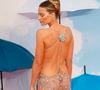 "Etre nue est à la mode" : Margot Robbie et Dakota Johnson se dévoilent en naked dress, la tenue transparente la plus sulfureuse de la scène fashion