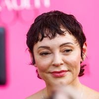 "Ils vérifiaient mon poids au début de chaque saison" : l'actrice de cette célèbre série des années 90 racontent la grossophobie ambiante sur le plateau