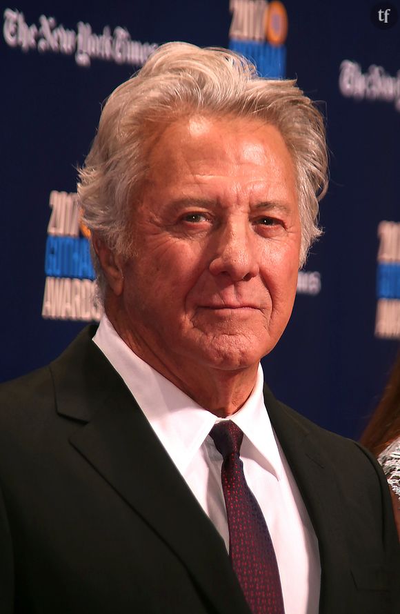 Dustin Hoffman a compris, propos de maquilleurs à l'appui, qu'on l'avait simplement grimé en femme : en femme ordinaire. "Et je me suis rendu compte en m'observant dans le miroir qu'une femme comme Tootsie, comme moi, je ne lui aurais jamais adressé la parole. Des femmes comme ça, j'en ai croisé plein en soirées..."