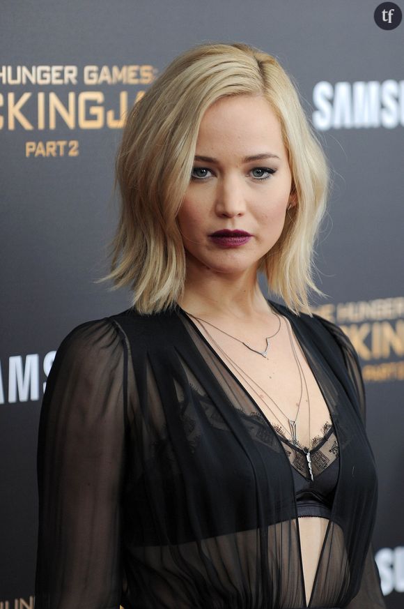 "Tous les deux nus comme des animaux" : Jennifer Lawrence dévoile sa scène très sexy avec Robert Pattinson sur un tournage