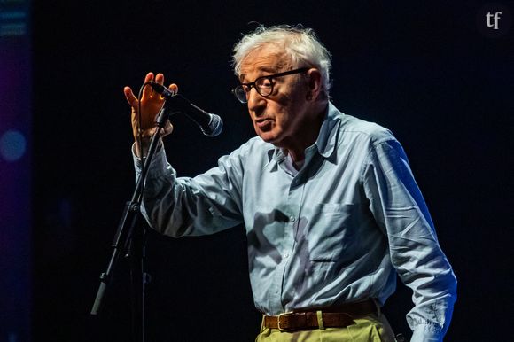 “C’est sa fille !” : Woody Allen 89 ans se livre sur son mariage très controversé avec son ancienne belle-fille 54 ans et déclenche la furie des internautes