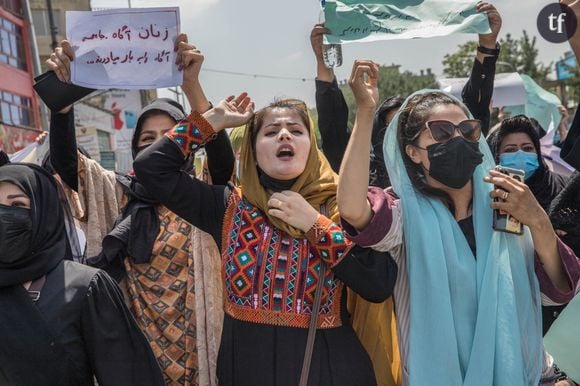 Trois ans après le retour des Talibans au pouvoir, la "pire crise des droits des femmes au monde" se poursuit au sein du pays. ONU Femmes France voit là le pays le "plus répressif au monde pour les femmes"