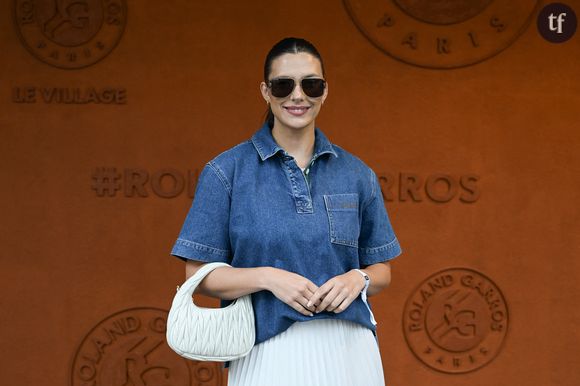 Le comité Miss Bourgogne réagit

Ludivine Langlois estime que "le comité a fermé les yeux". "Mon agresseur agissait auprès d'autres candidates et était connu du comité." Le comité Miss Bourgogne a réagi dans un communiqué publié sur les réseaux sociaux, jeudi 11 septembre. Il dit apporter "tout son soutien à Ludivine Langlois et réaffirme sa condamnation de toute forme de harcèlement". Et de "préciser que la personne mise en cause n'a jamais appartenu au comité". Le comité affirme qu'"il s'agissait d'un spectateur isolé, un fan présent sur certains événements". Et assure : "Dès que nous avons eu connaissance de ces messages à caractère sexuel, nous avons immédiatement interdit sa présence à nos manifestations et veillons depuis à ce qu’il n’y ait plus aucun contact avec nos candidates".