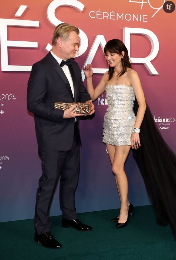 Malgré l'abondance de personnages féminins iconiques, cruciaux, inspirants et badass - dont beaucoup, certes, ont été écrits par des hommes ? Malgré la visibilité de grandes cinéastes et le succès mondial de certaines d'entre elles - comme Greta Gerwig ? Malgré la plus forte résonnance de concepts critiques comme celui de female gaze, initié par Laura Mulvey, réhabilité en France par la journaliste Iris Brey ?