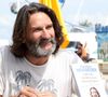 "Je suis féministe, car j'ai deux filles...", poursuit Frédéric Beigbeder. Une phrase qu'on a tant lu de la part de personnalités controversées. Et l'auteur de l'admettre : "Je sais que c'est vraiment l'argument con qu'on entend partout, mais c'est vrai"...